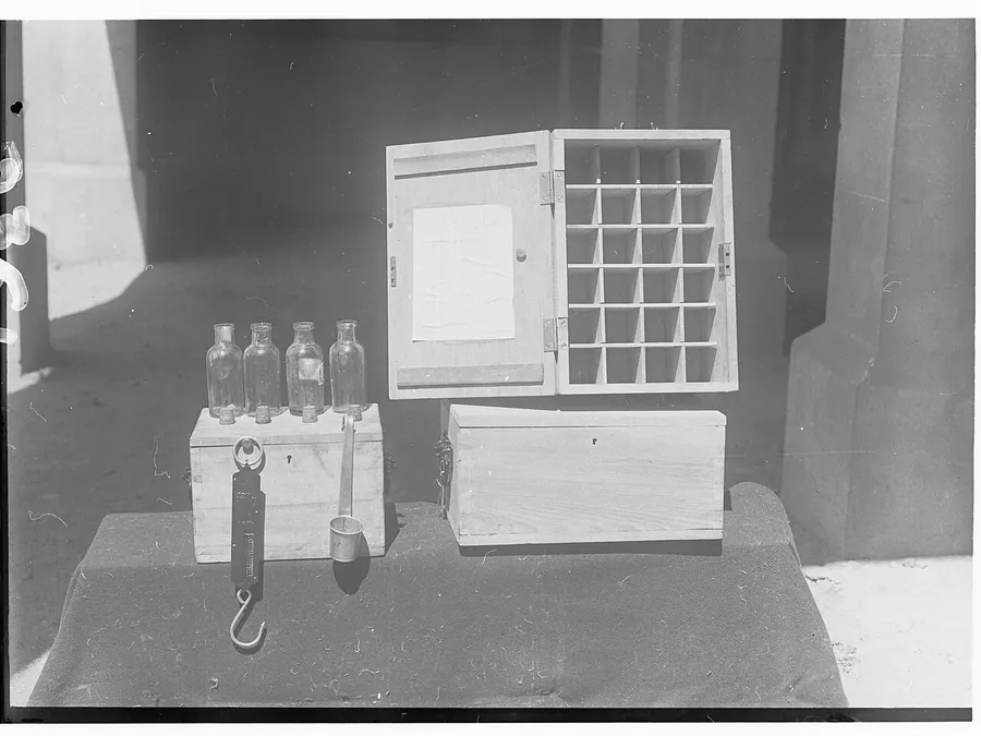 Laboratory Equipment - Agricultural Department(GN03361). Фото: State Government Photographer / CC0, via…