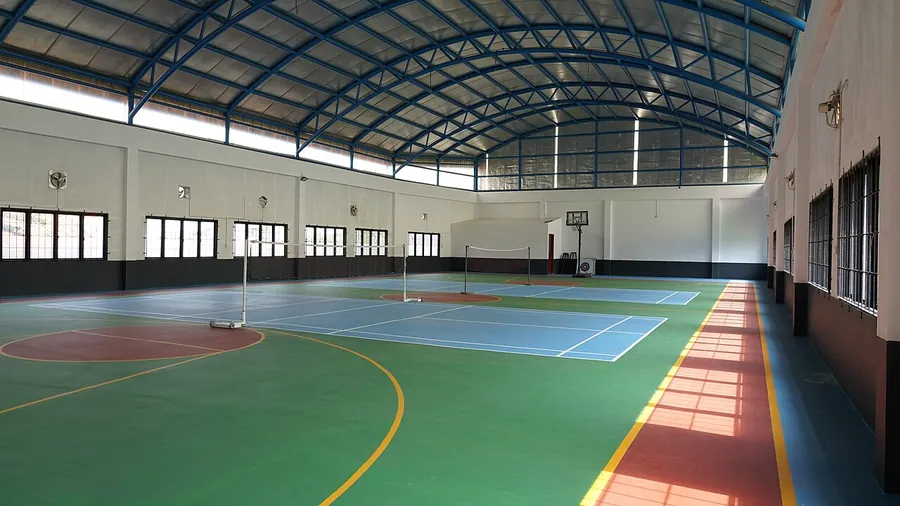 Sport Hall JMS School. Фото: JMS School / CC BY-SA 4.0, via Wikimedia Commons