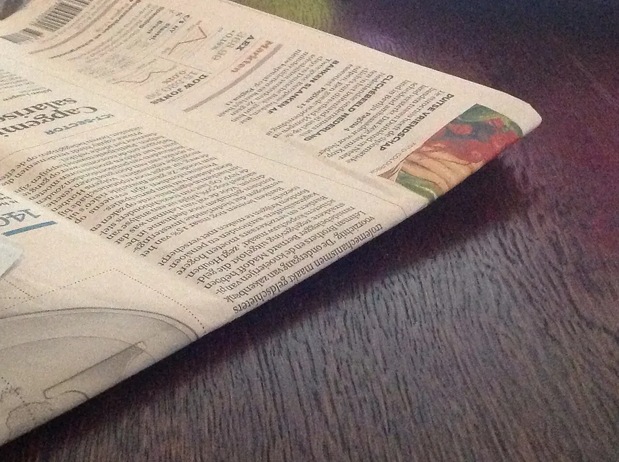 The Financieel Dagblad on a table.. Фото: 12345danNL / CC BY-SA 3.0, via Wikimedia Commons