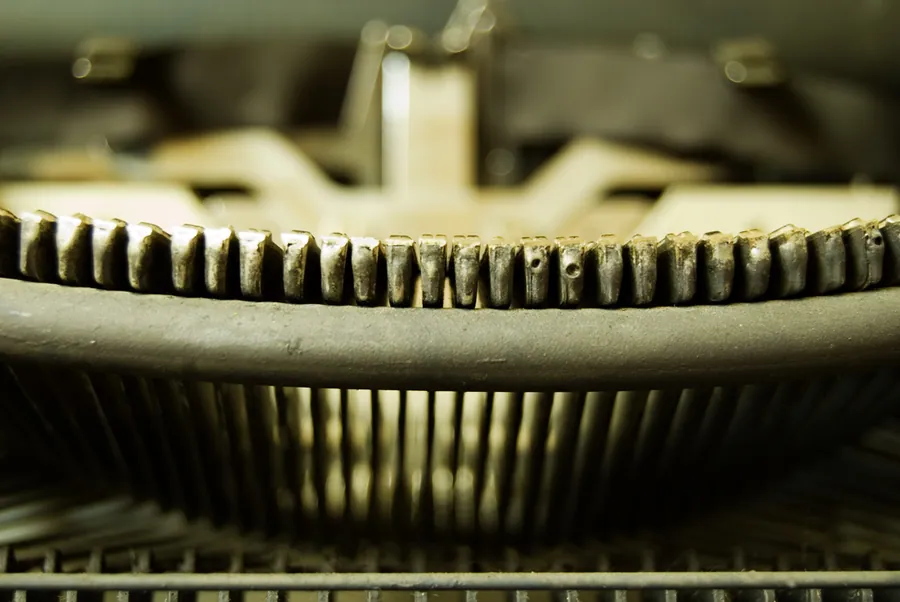 old typewriter. Фото: Liji Jinaraj from San Francisco, USA / CC BY-SA 2.0, via Wikimedia Commons